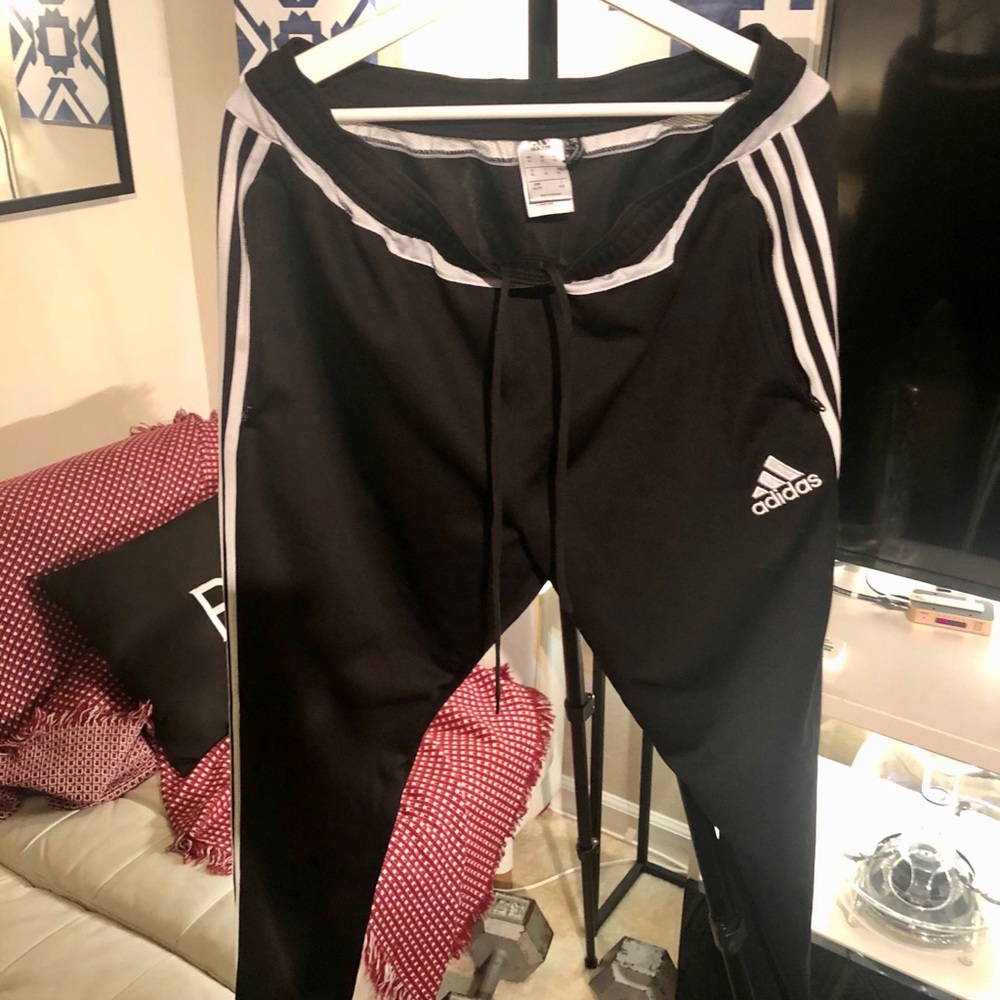Adidas climacool pants, tapered w/ zippers. XL